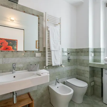 Bnbutler - Verona 12, Porta Romana District Apartamento *